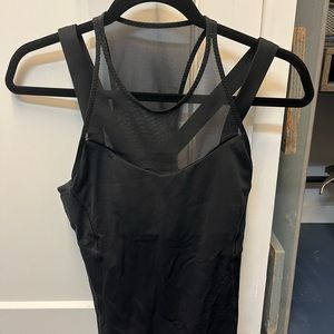 High neck, built in bra, size 6 lululemon tank